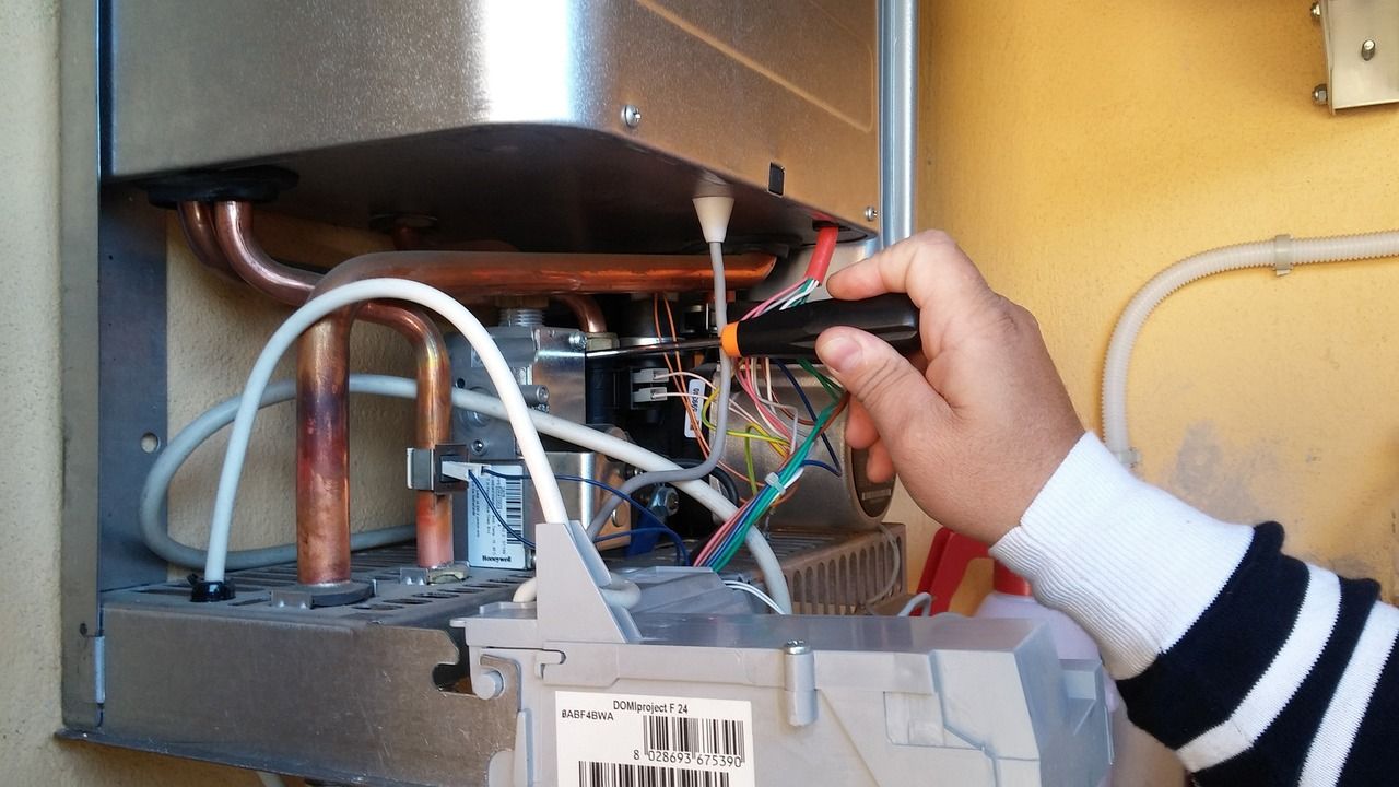 How to Fix A Water Heater Pilot Light That Won’t Stay Lit